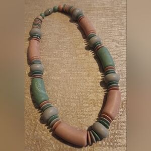 Elegant Multicolor Beaded Necklace